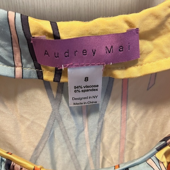 Audrey Mai 70’s boho inspired dress with scoop neck and waist ties - Picture 2 of 9